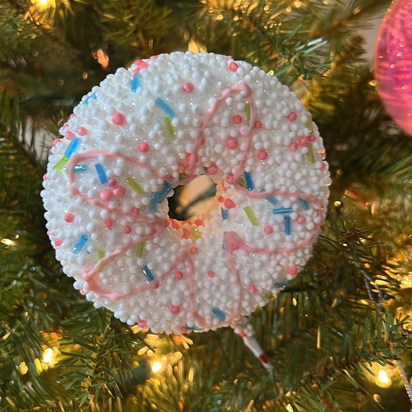 Set of Sweet Tree Tops Christmas Ornaments - Picture 2 of 8